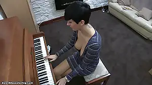 pics piano porn