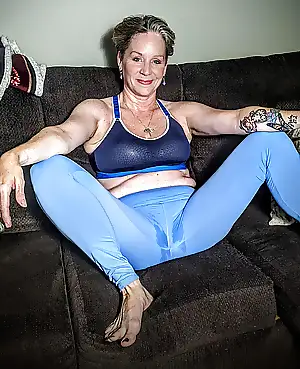 pics mommy porn