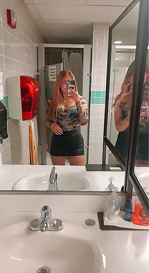 pics bathroom porn