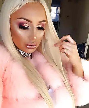 pics holly porn