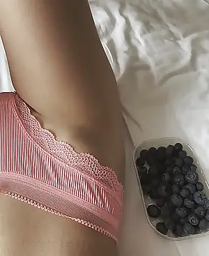 pics berries porn